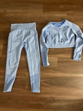 Light Blue Seamless Workout Set - Long Sleeve Crop Top & Leggings